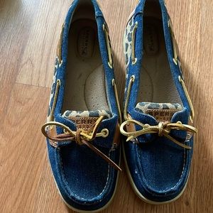 Sperry boat shoes